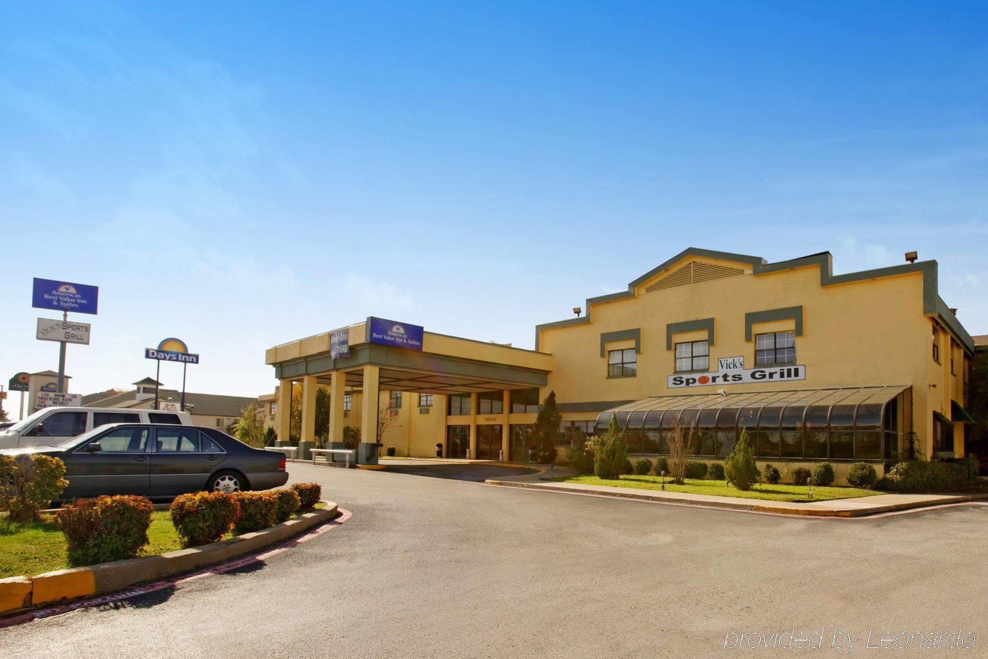 Americas Best Value Inn And Suites North Farmers Branch Exterior photo